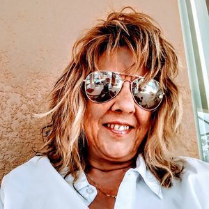 Meet your Posher, Kimberly